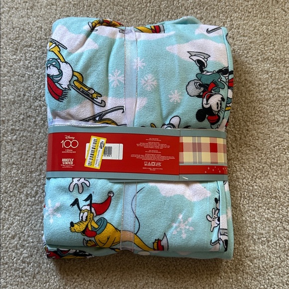 CHRISTMAS Pajamas Disney 100 Women's Medium Mickey Mouse Minnie Sledding - Picture 3 of 5